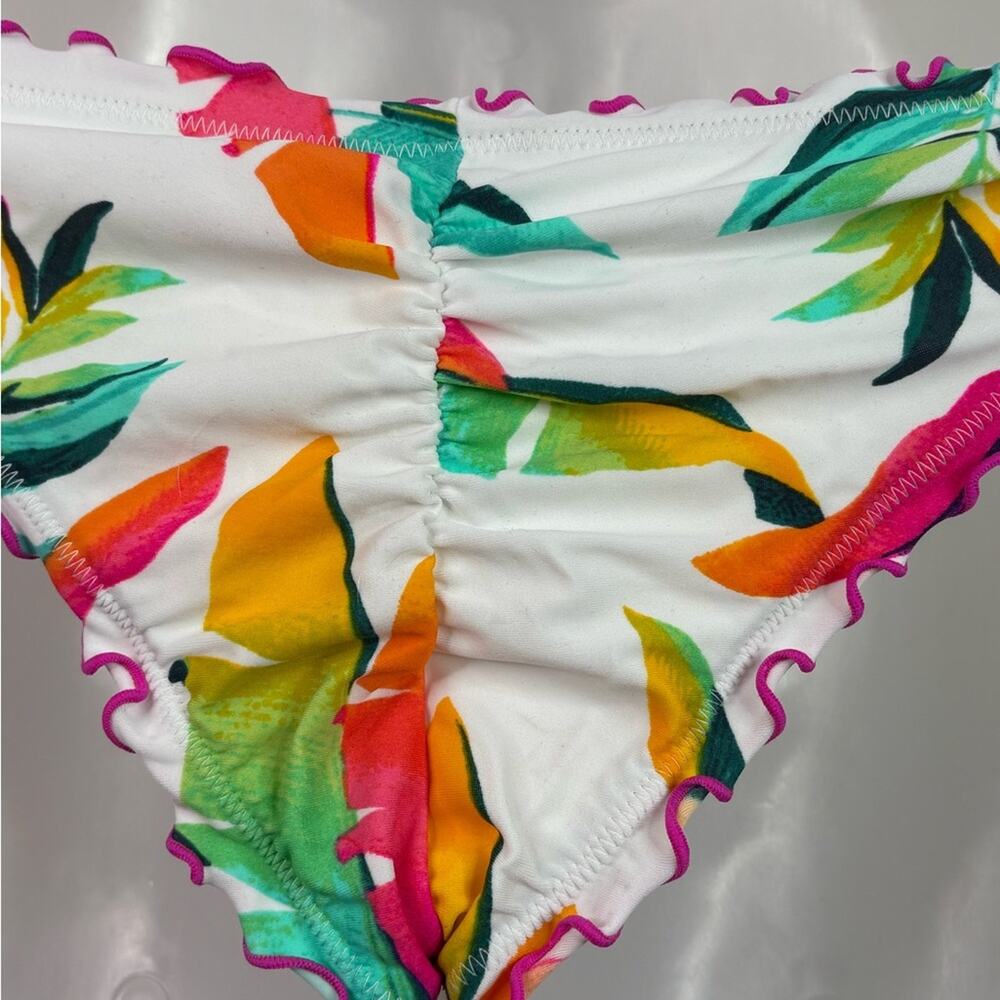 NWT Hula Honey Macy’s Bikini Swimsuit White Multicolor Small - Picture 10 of 16